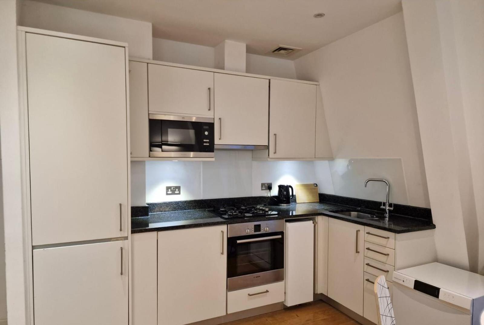 One Bedroom Apartment In Holborn Лондон Екстериор снимка